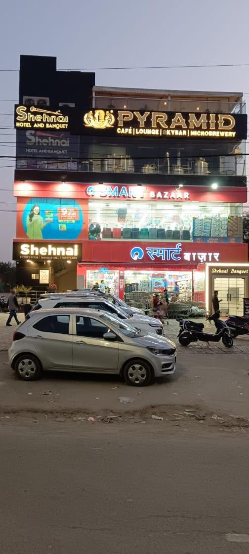 Shehnai Hotel And Banquet Hisar Exterior photo